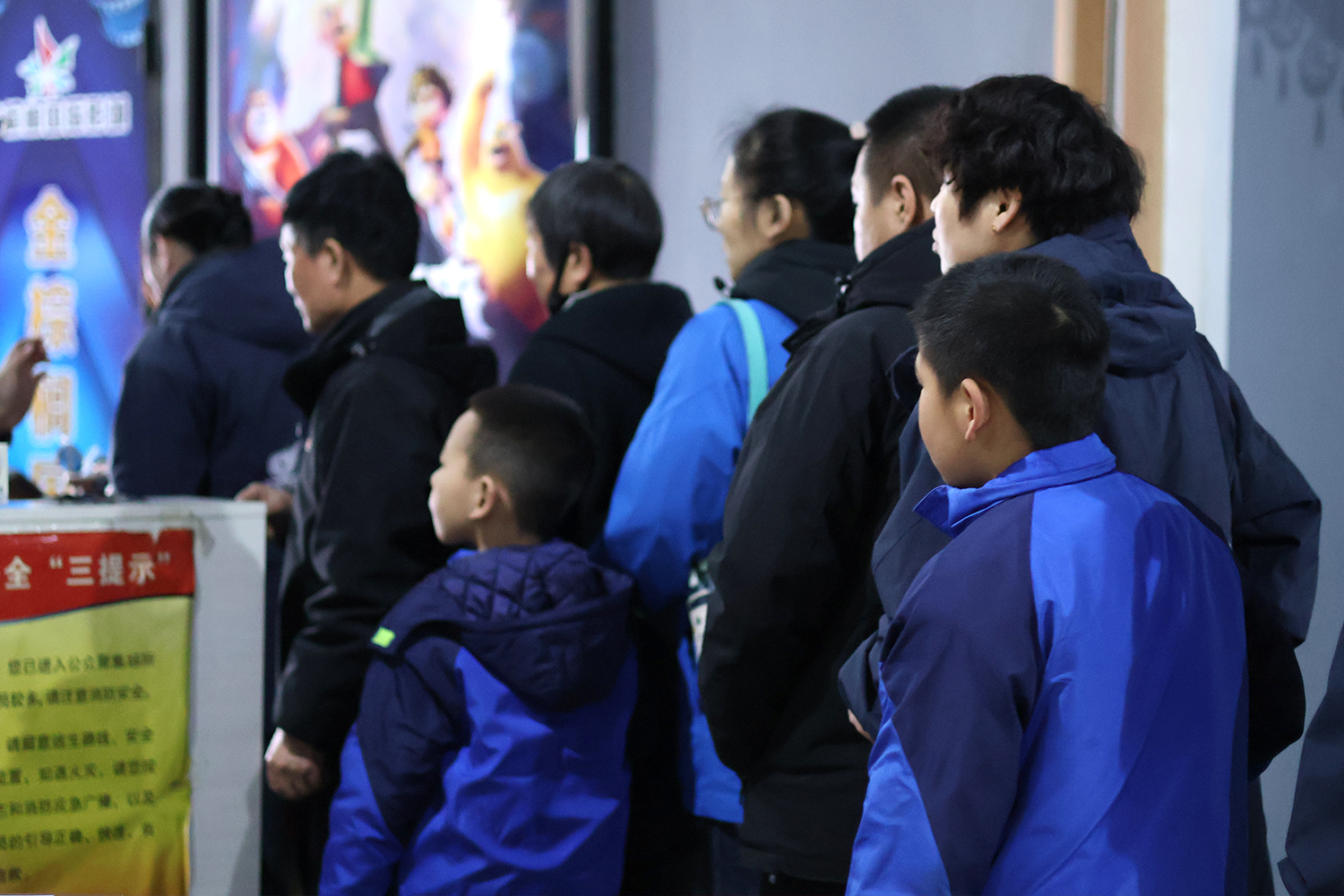 1740378421487129.jpg 2.jpg