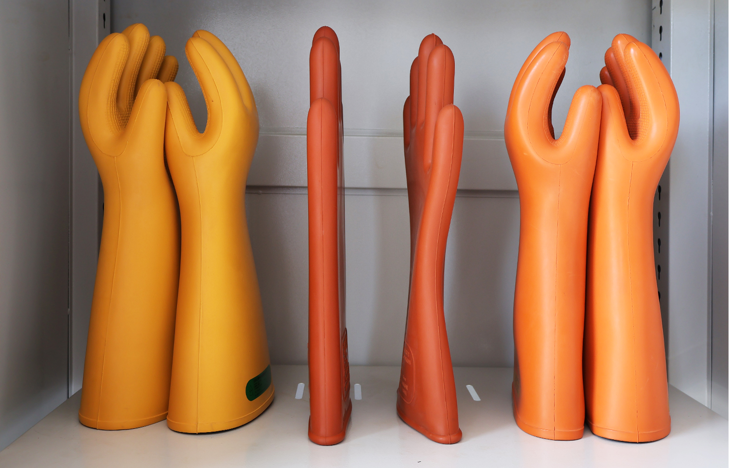 1754728893164233.jpg 絕緣手套公眾號_11.jpg